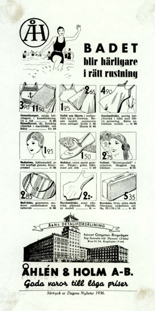 Anzeige für einen weißen und blauen gestreiften Bikini mit einer Frau mit Pferdeschwanz, die direkt in die Kamera schaut, umgeben von Bildern von Menschen, Gebäuden und großer Schrift in einer modernen Umgebung.