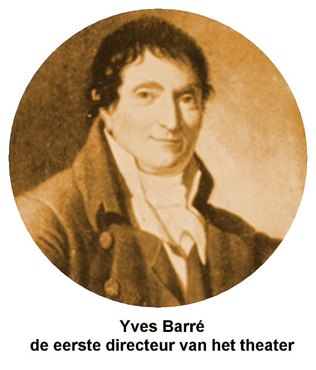 Porträt von Yves Barre, Theaterdirektor, in einem schwarzen Anzug und weißem Hemd mit ernster Miene, zurückgekämmtem Haar und direktem Blick in die Kamera, mit fetter Schrift am unteren Rand.