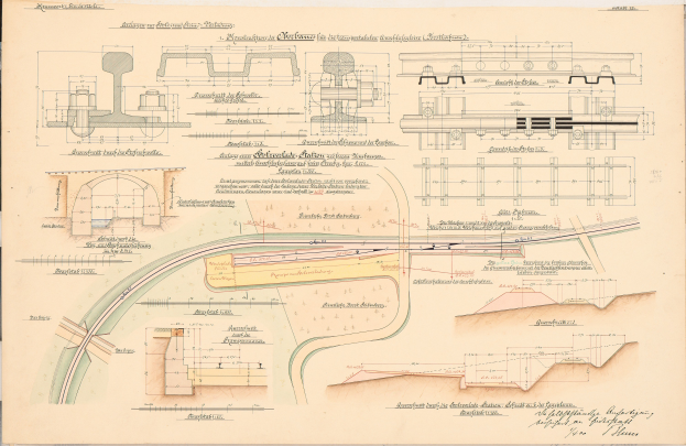 Ein detailliertes Bild eines alten Buches mit einer Zeichnung einer Bahnschiene und ausführlichen Eisenbahnlayout-Skizzen und Notizen.