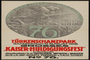 Plakat zum 70. Jahrestag des Kaiser-Huldigungsfestes in Berlin, Deutschland, mit einer Gruppe von Menschen umgeben von Text und Zahlen in einem Rahmen.